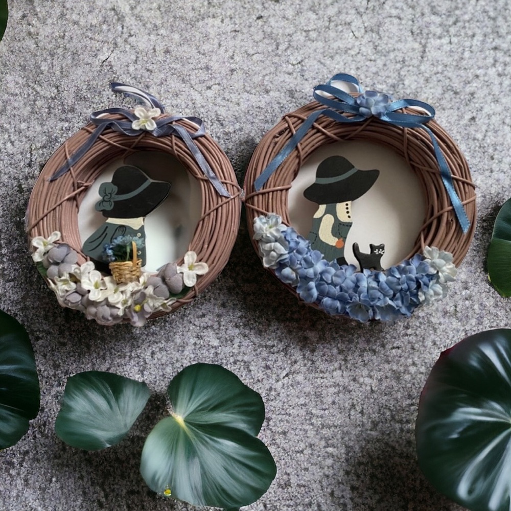 Set Of 2 Vintage Little Wreaths Girl Basket Flowers Boy Black Cat Blue Flowers‎